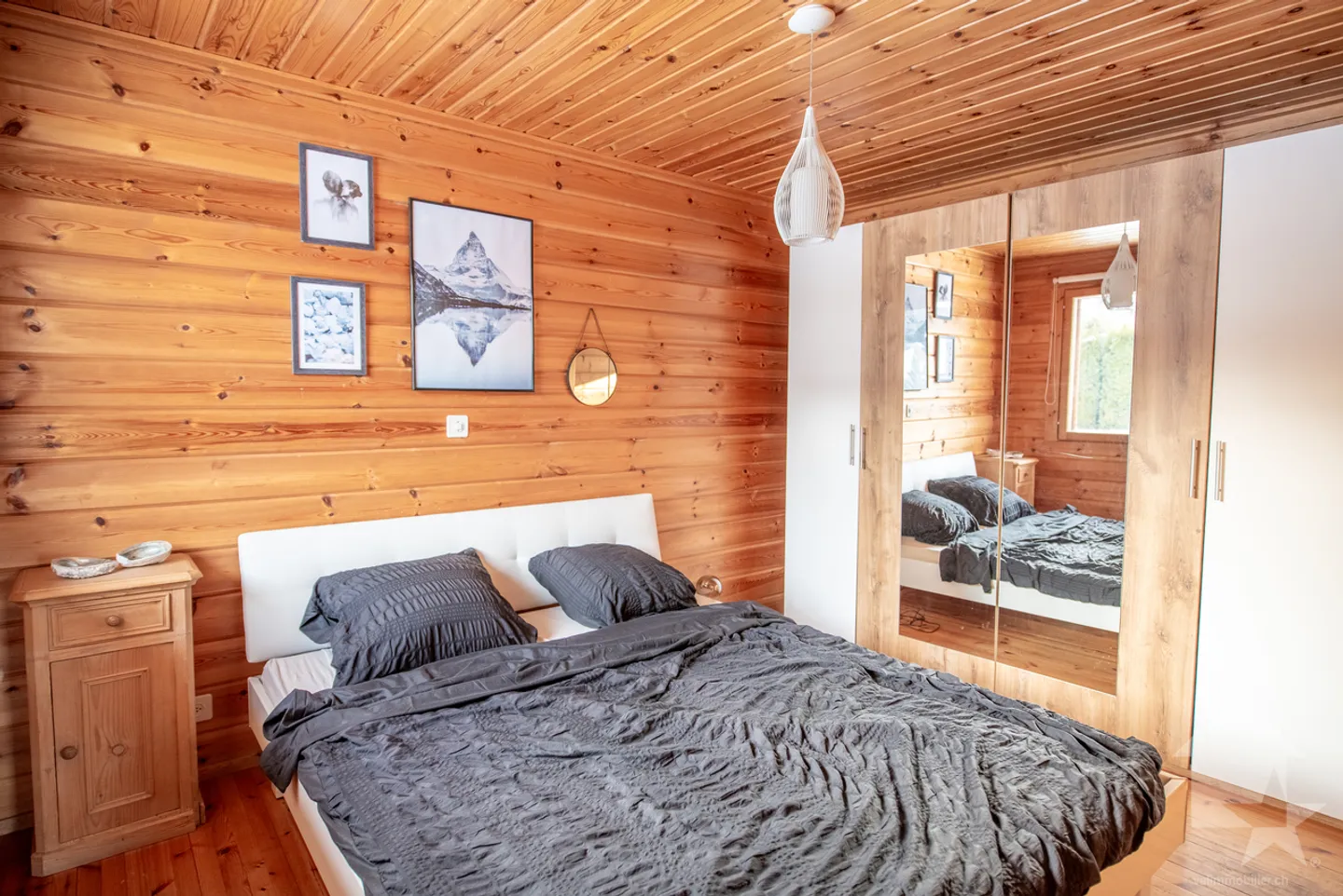 Chalet affascinante di 3,5 camere + soppalco, tranquillo, vista fantastica e soleggiato - Foto 9 di 13