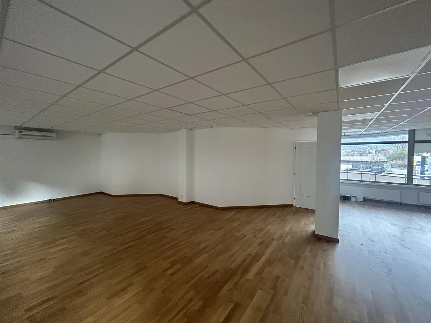 Locali commerciali in una posizione ideale - Foto 4 di 4