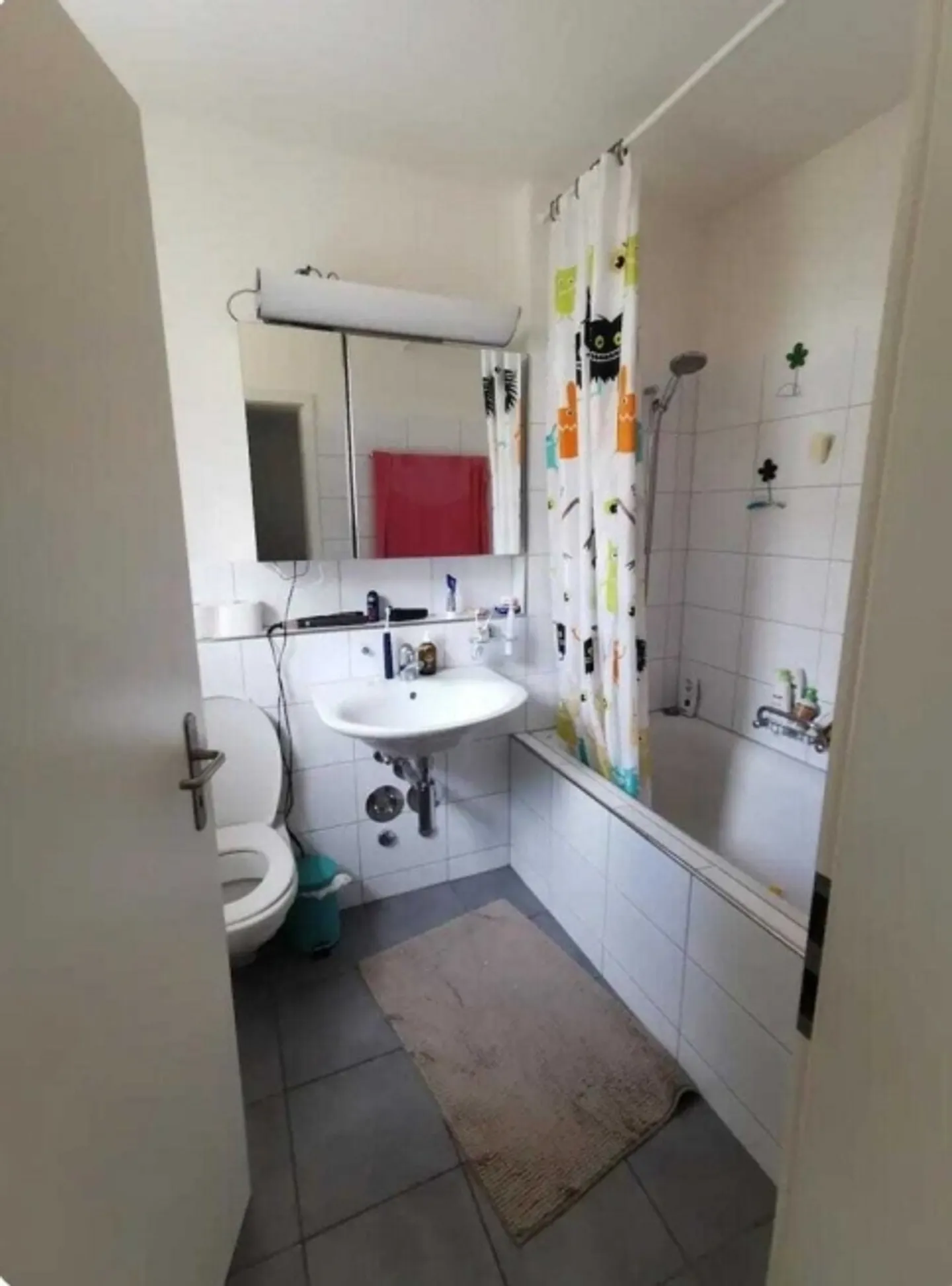 Charmante Attikawohnung mit Terrasse - Foto 3 von 7