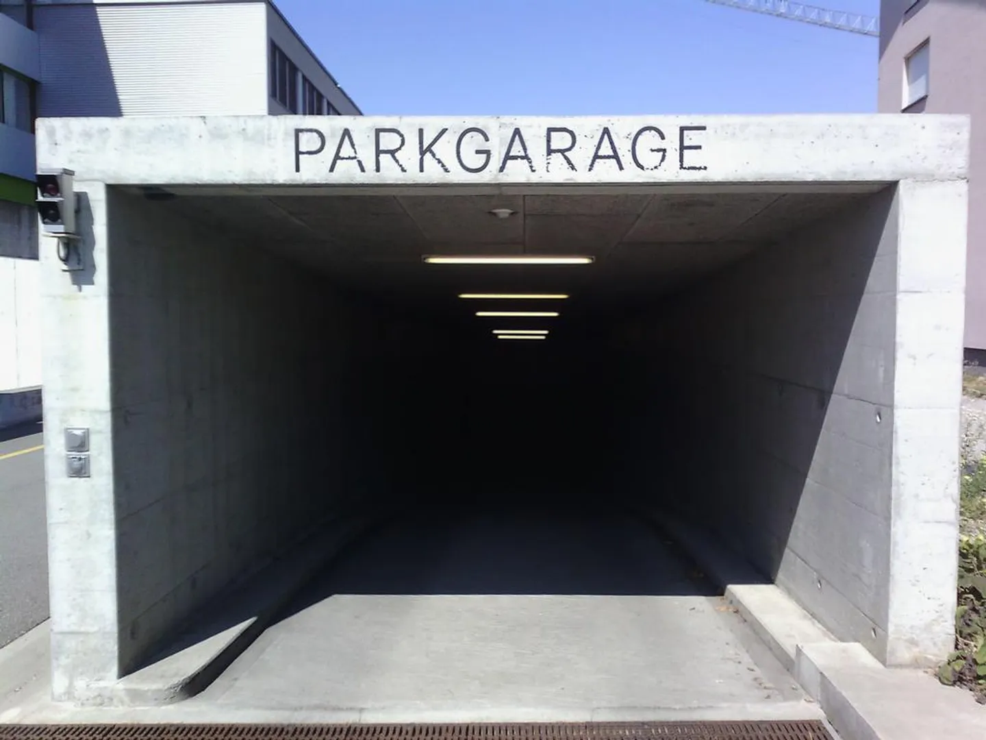 Free Parking Spaces on Luegislandstrasse - Photo 1 of 3