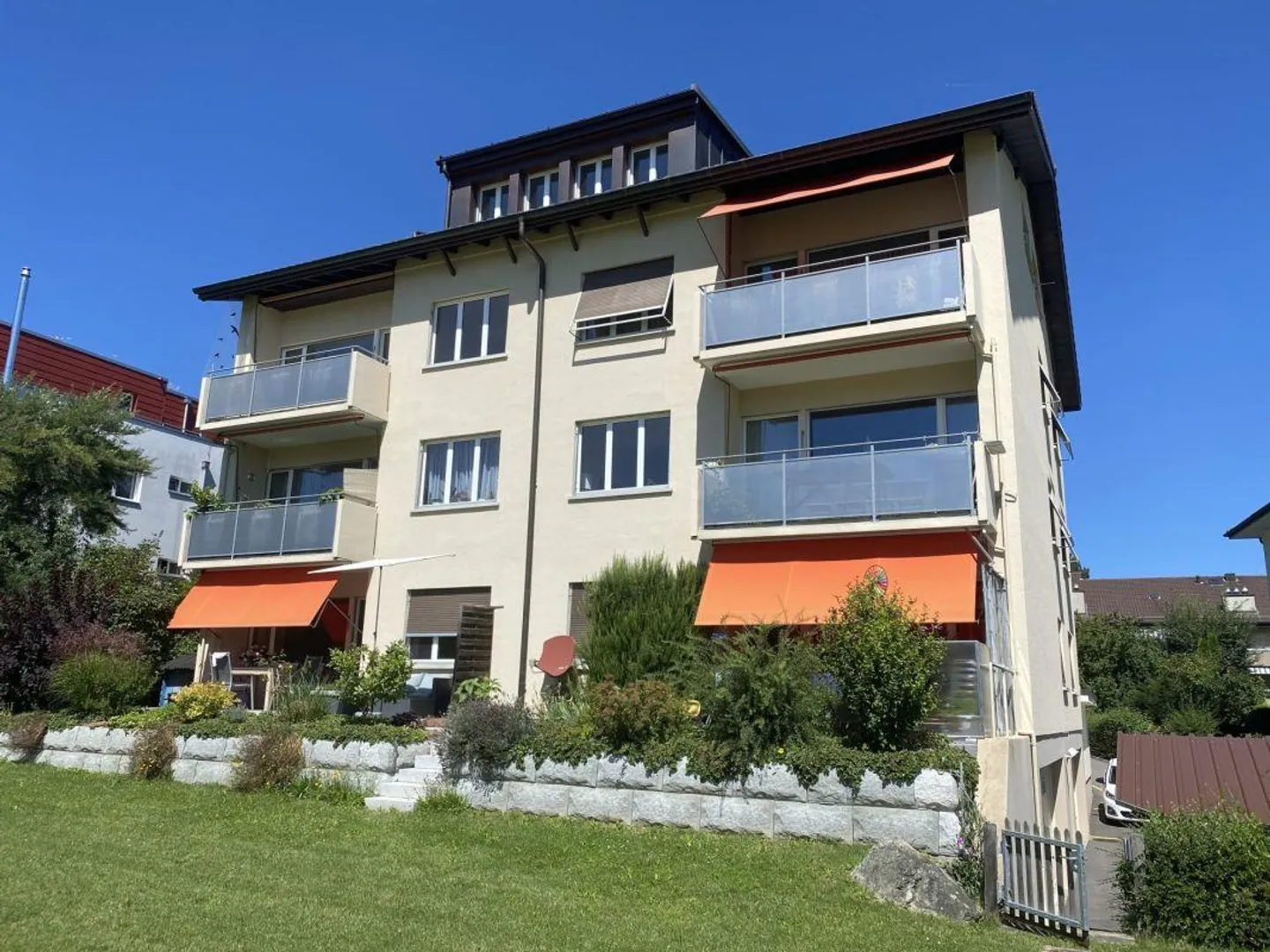 Living with a view of the Alps - Photo 1 of 9