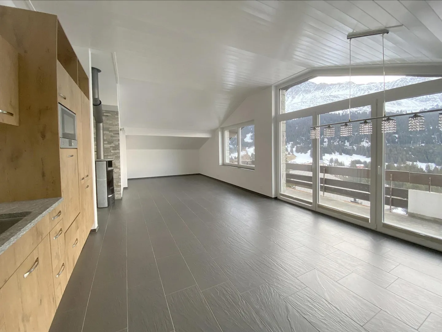 4.5 Room Apartment at Sartonser Hang - Photo 6 of 27