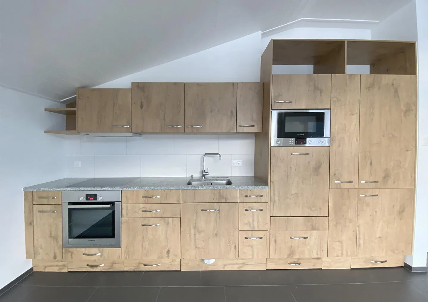 4.5 Room Apartment at Sartonser Hang - Photo 7 of 27