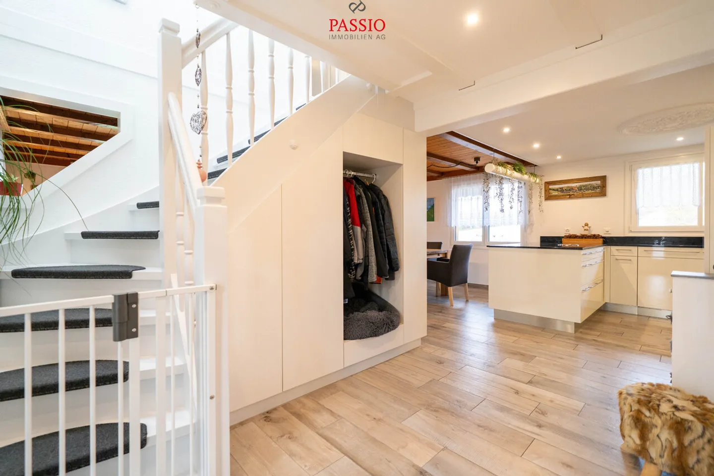 Idylle familiale près de Murten ! Maison individuelle de 4,5 pièces bien entretenue - Photo 5 sur 32