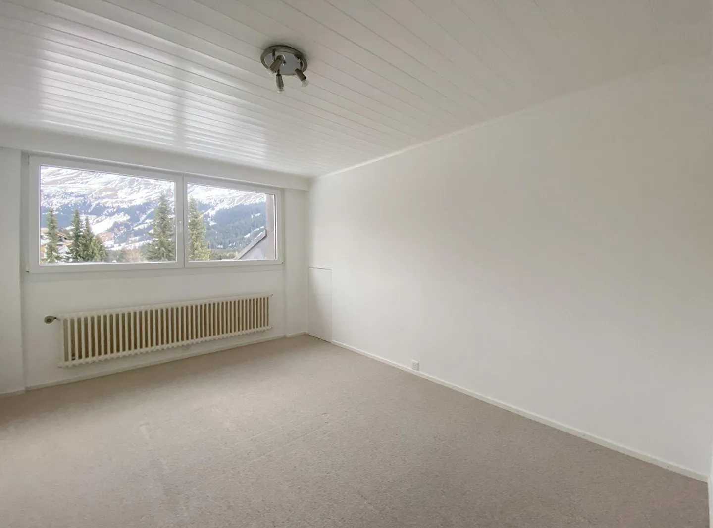 4.5 Room Apartment at Sartonser Hang - Photo 20 of 27