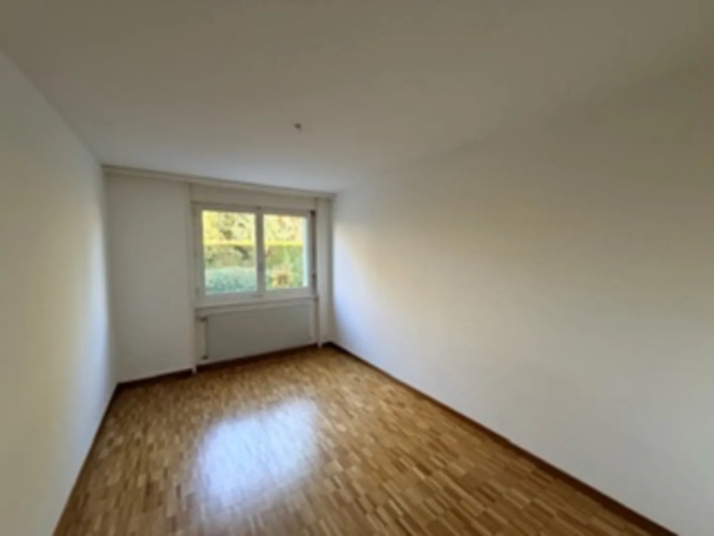 Spacious 4.5 rooms with terrace in St-Sulpice - Photo 5 of 11