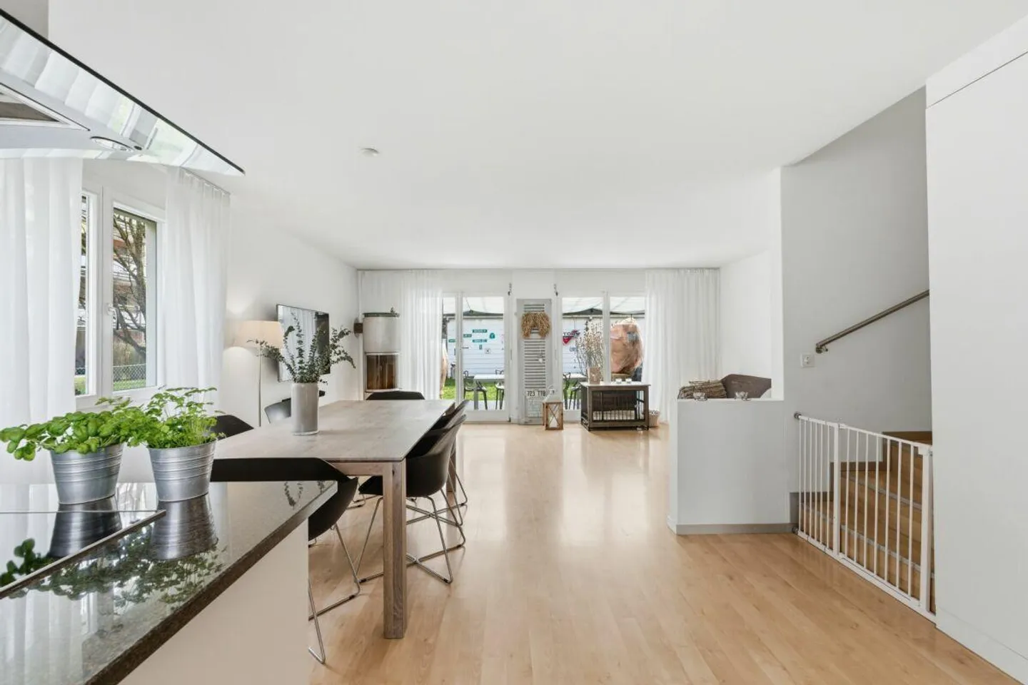 Maison de coin en rangée spacieuse de 4.5 Z' avec salle de loisirs, jardin et 2 EHP - Photo 2 sur 13