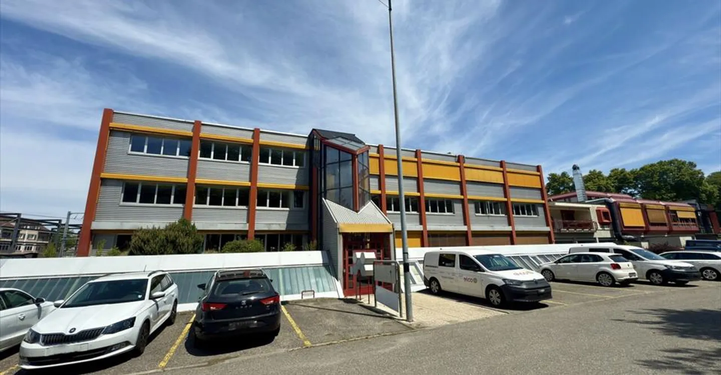 Spazio ufficio in affitto - Foto 7 di 9