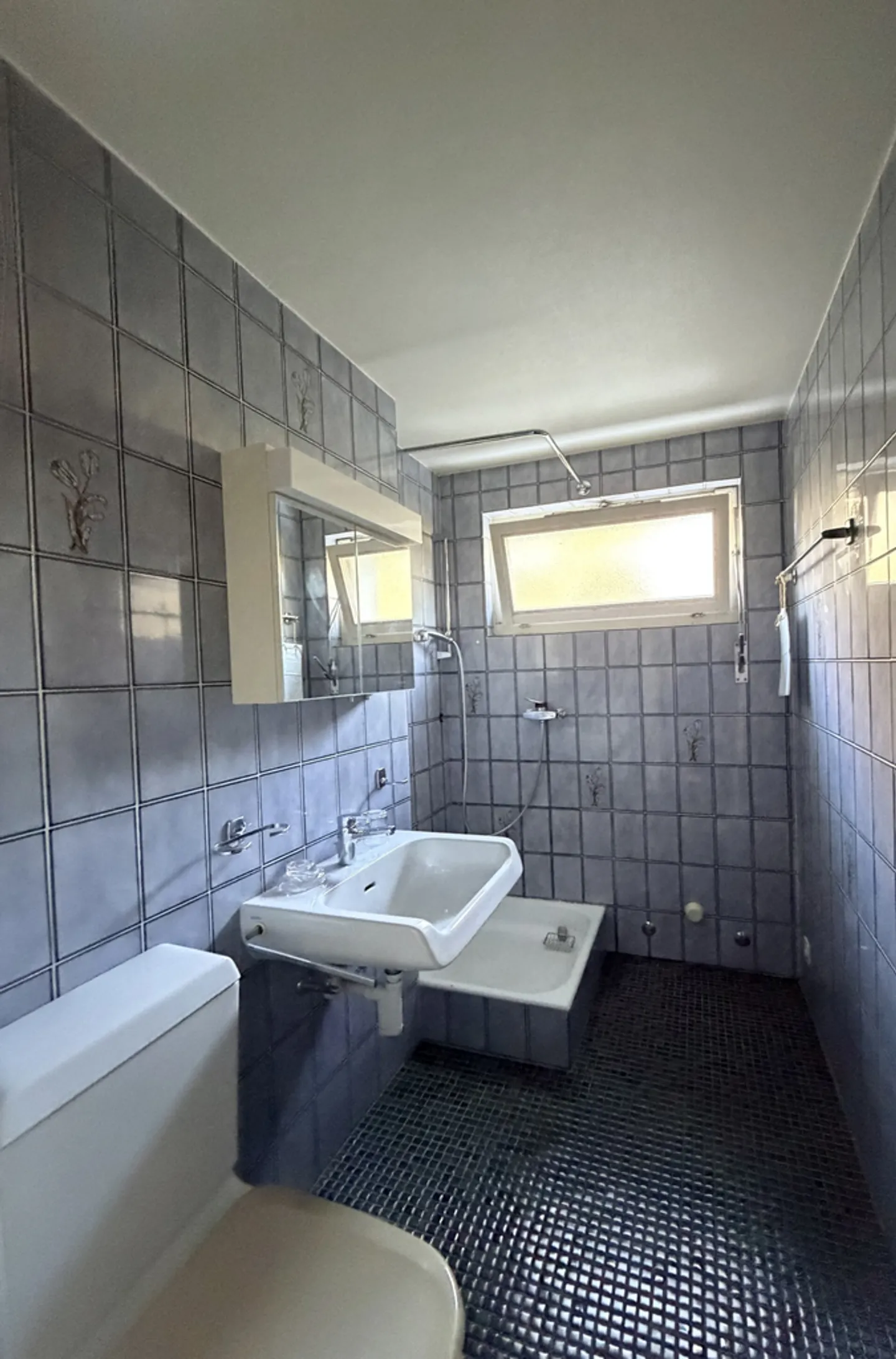 Spacious 4.5 rooms with terrace in St-Sulpice - Photo 8 of 11