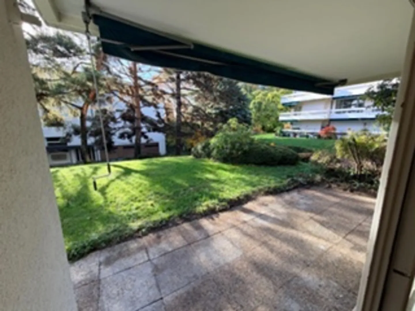 Spacious 4.5 rooms with terrace in St-Sulpice - Photo 9 of 11