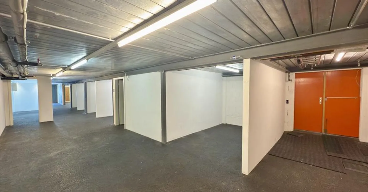 Spazio ufficio in affitto - Foto 8 di 9