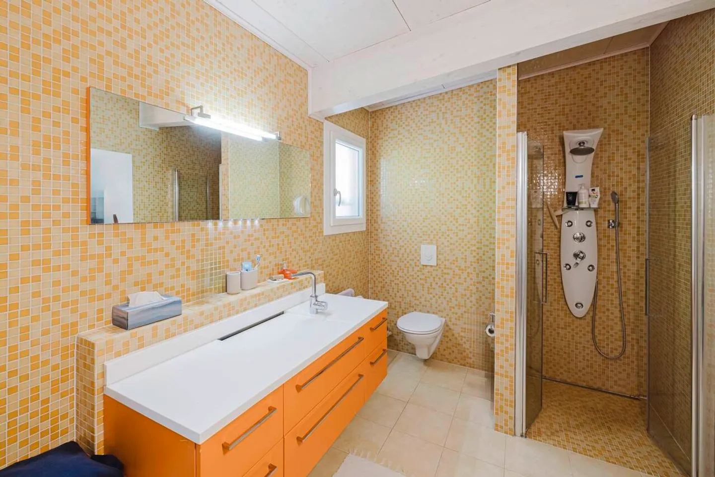 Near the city center, in a natural setting - Photo 12 of 13