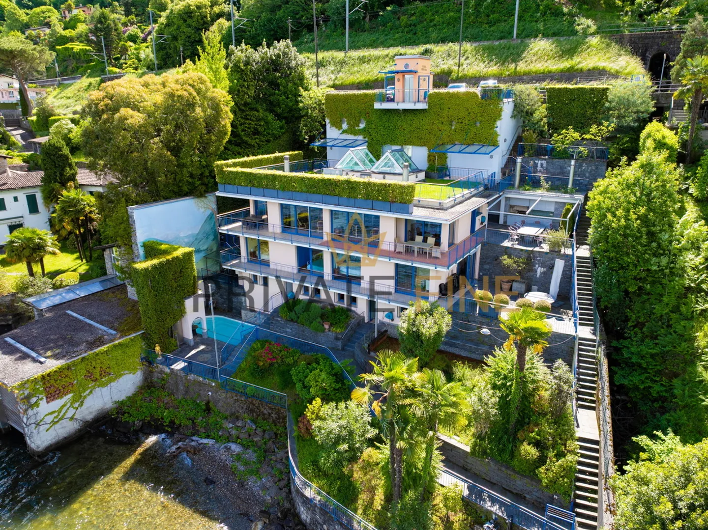 Villa Serena, vivre directement sur les rives du lac Majeur - Photo 2 sur 21