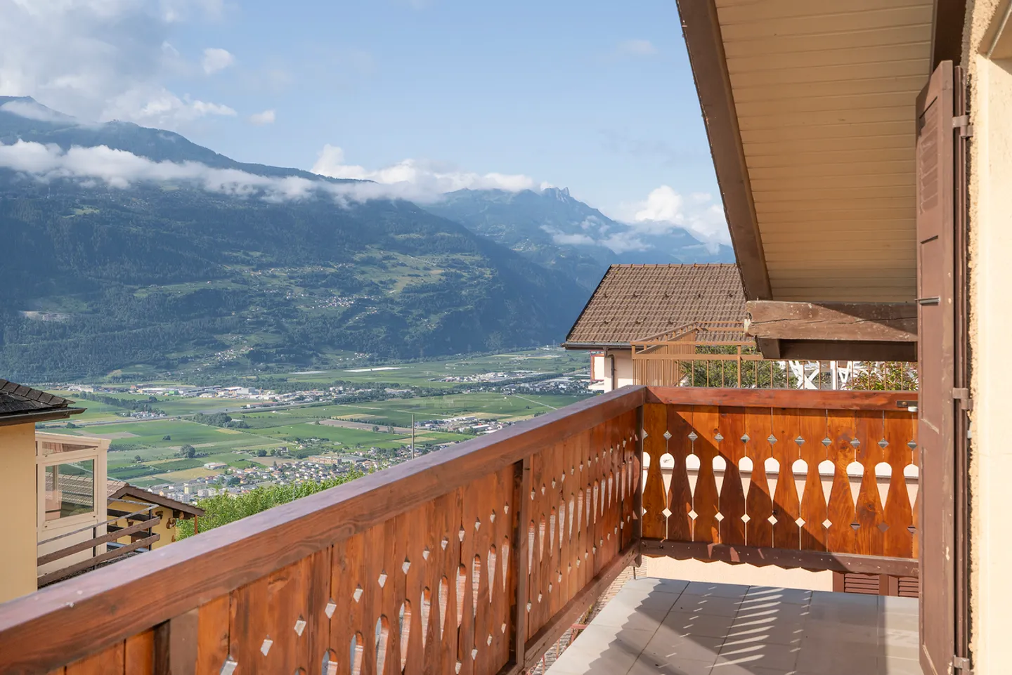 Duplex con reddito da affitto - Foto 1 di 10