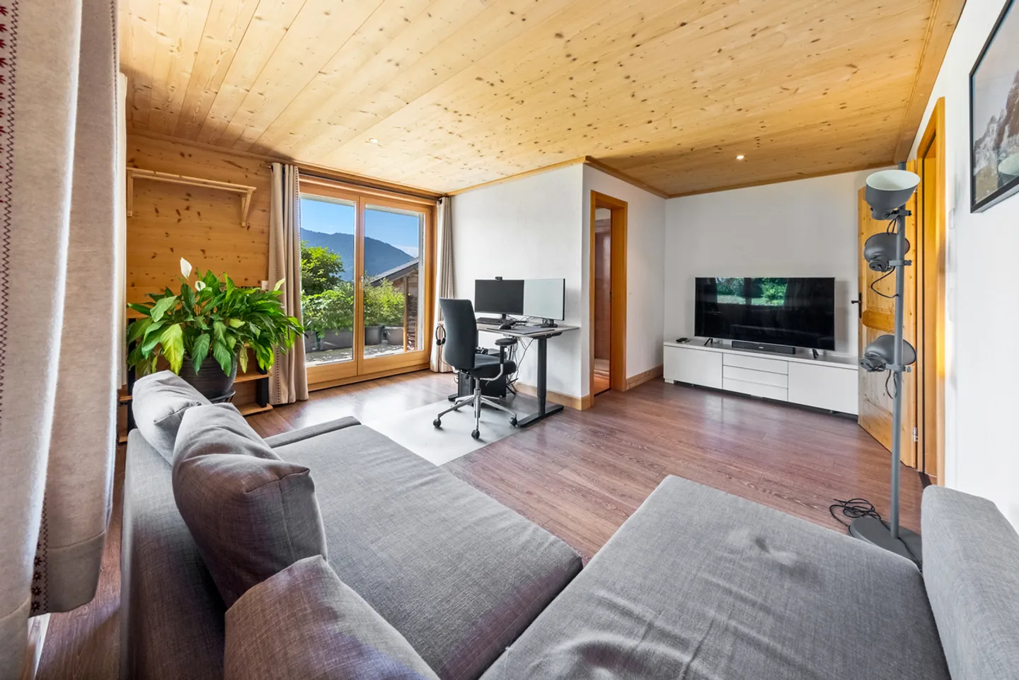 Chalet Charmant avec Vue sur les Montagnes - Photo 11 sur 12