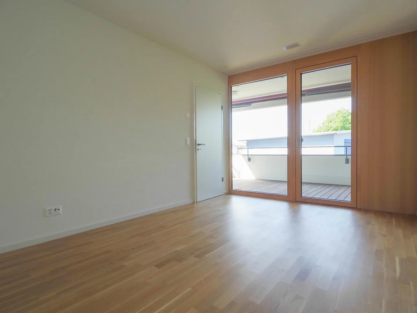 Appartement lumineux de 2,5 pièces - Photo 3 sur 6