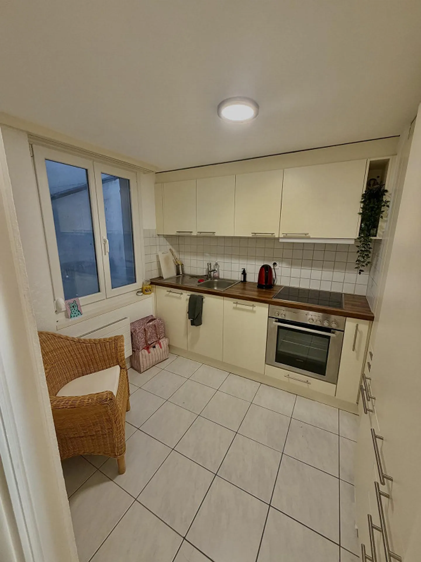 Appartement 2,5 pièces entièrement meublé à sous-louer à Saint-Gall (mi-juillet - Photo 4 sur 11