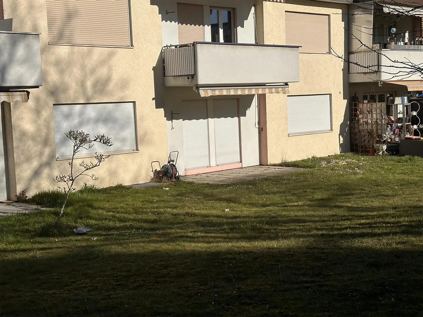 2.5 Zimmer Wohnung mit Garten ab 01.04.2026 - Foto 1 von 20