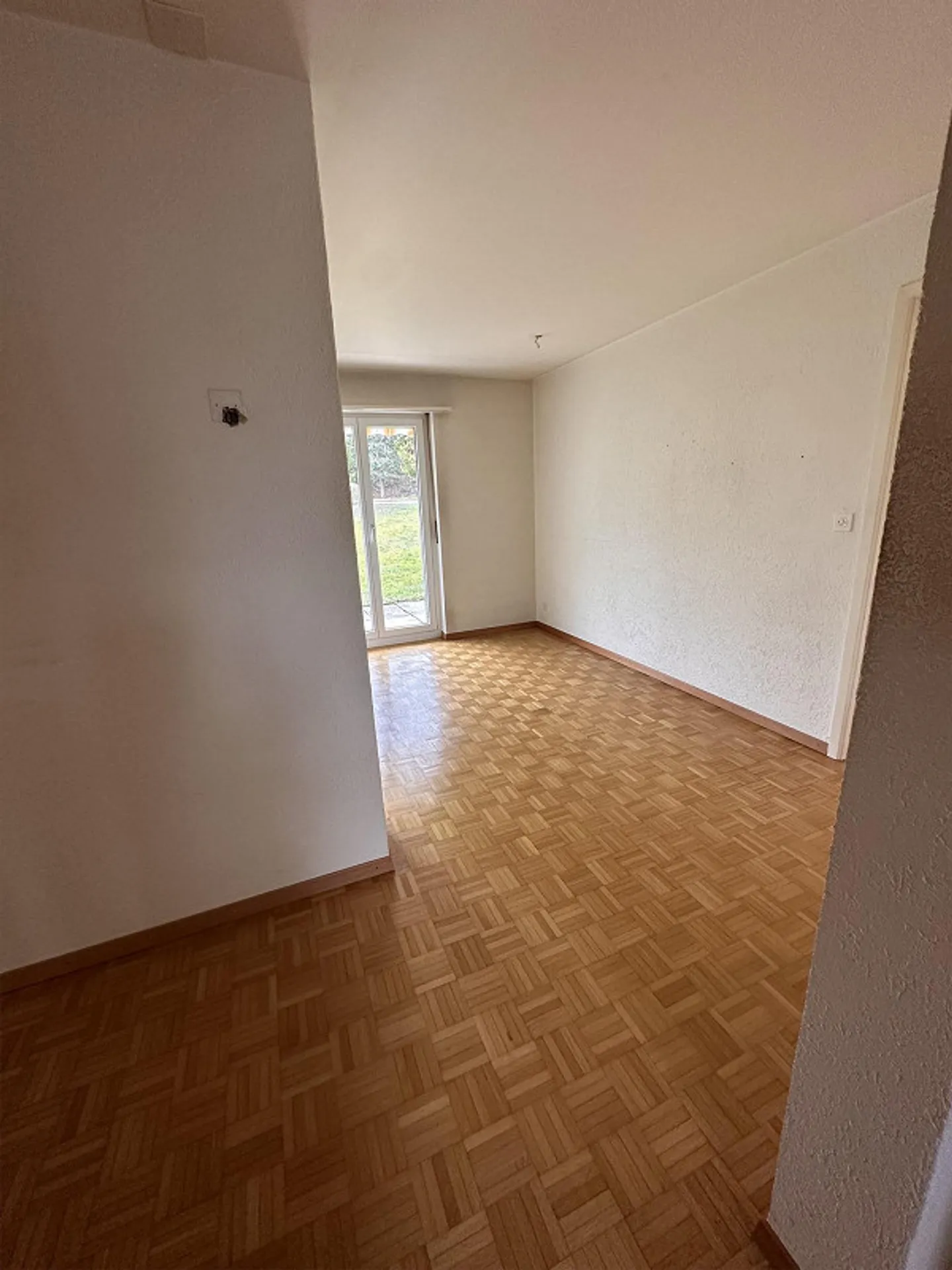 2.5 Zimmer Wohnung mit Garten ab 01.04.2026 - Foto 14 von 20