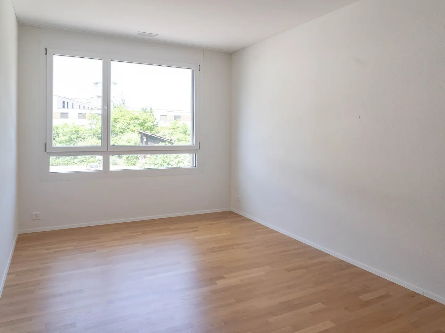 Appartamento attraente di 4,5 stanze con standard Minergie e grande balcone nel cuore di Liestal - Foto 4 di 8