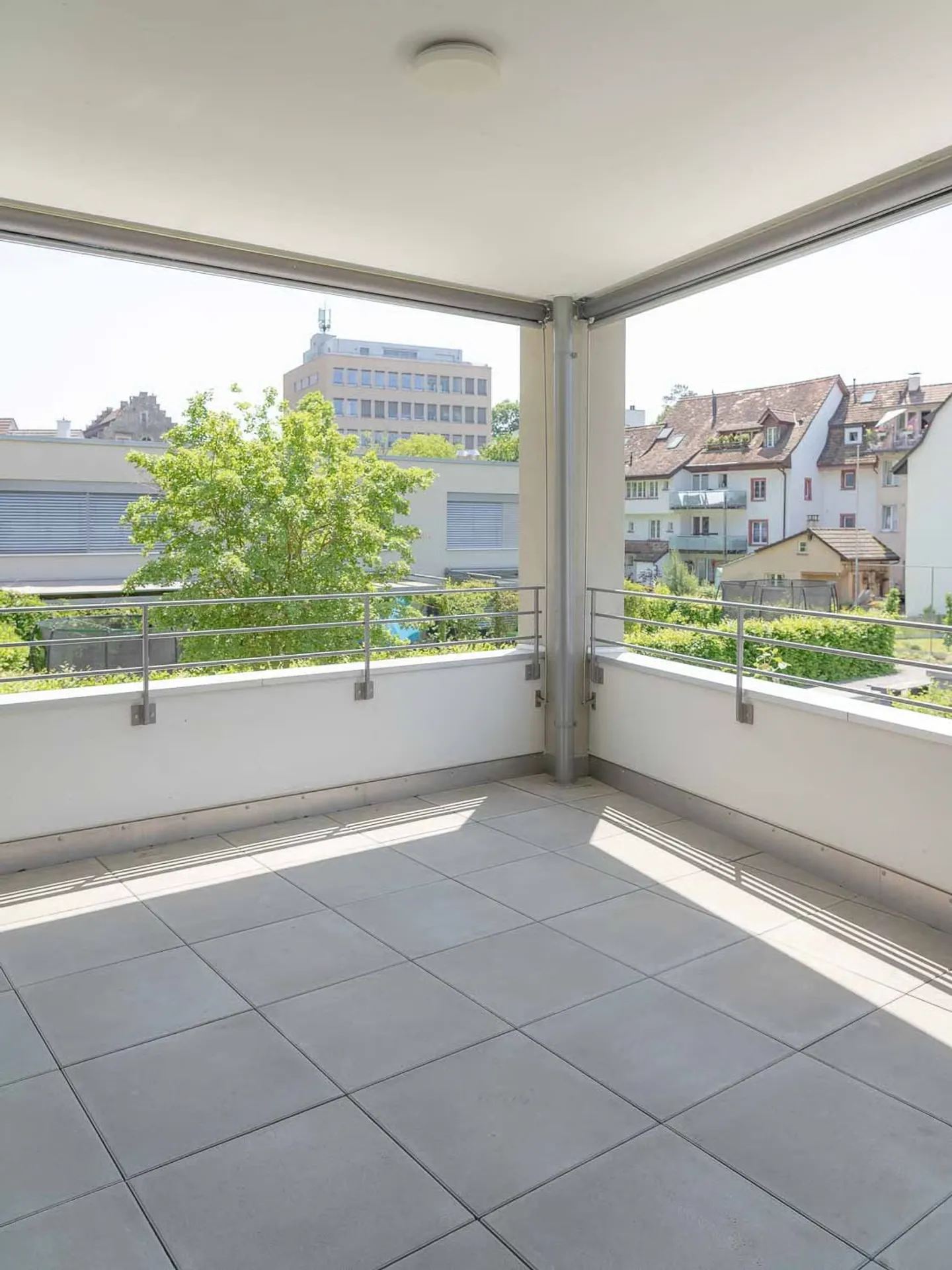 Appartamento attraente di 4,5 stanze con standard Minergie e grande balcone nel cuore di Liestal - Foto 5 di 8