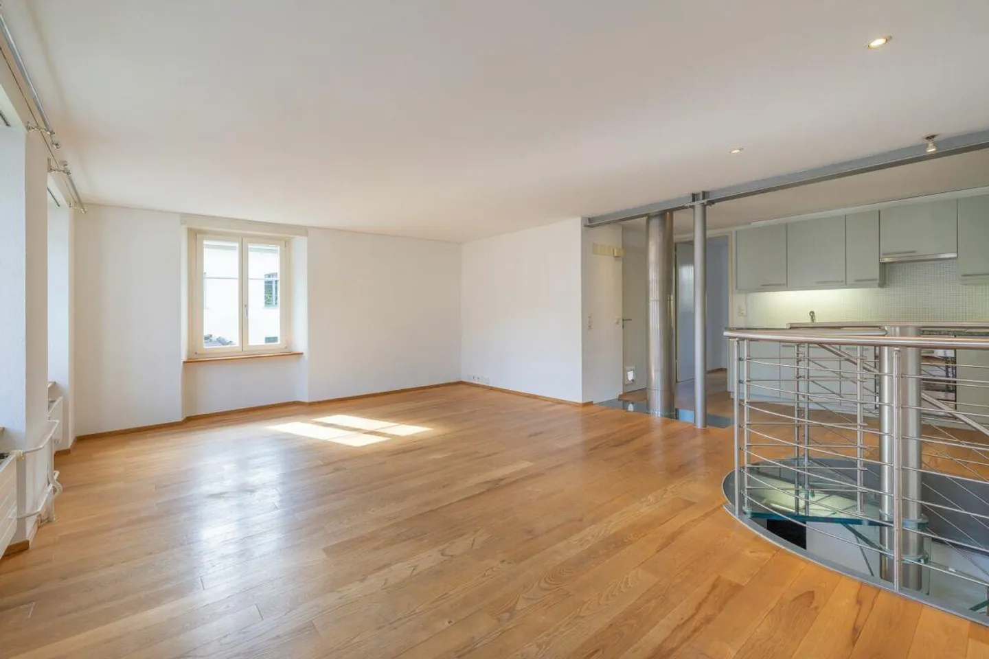 Casa a schiera con due unità abitative - Foto 5 di 15