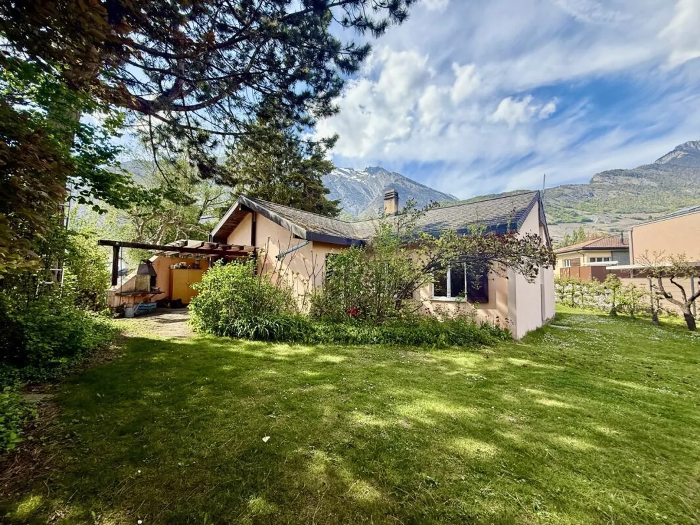 Villa d'Architecte à Ardon - Photo 1 sur 12