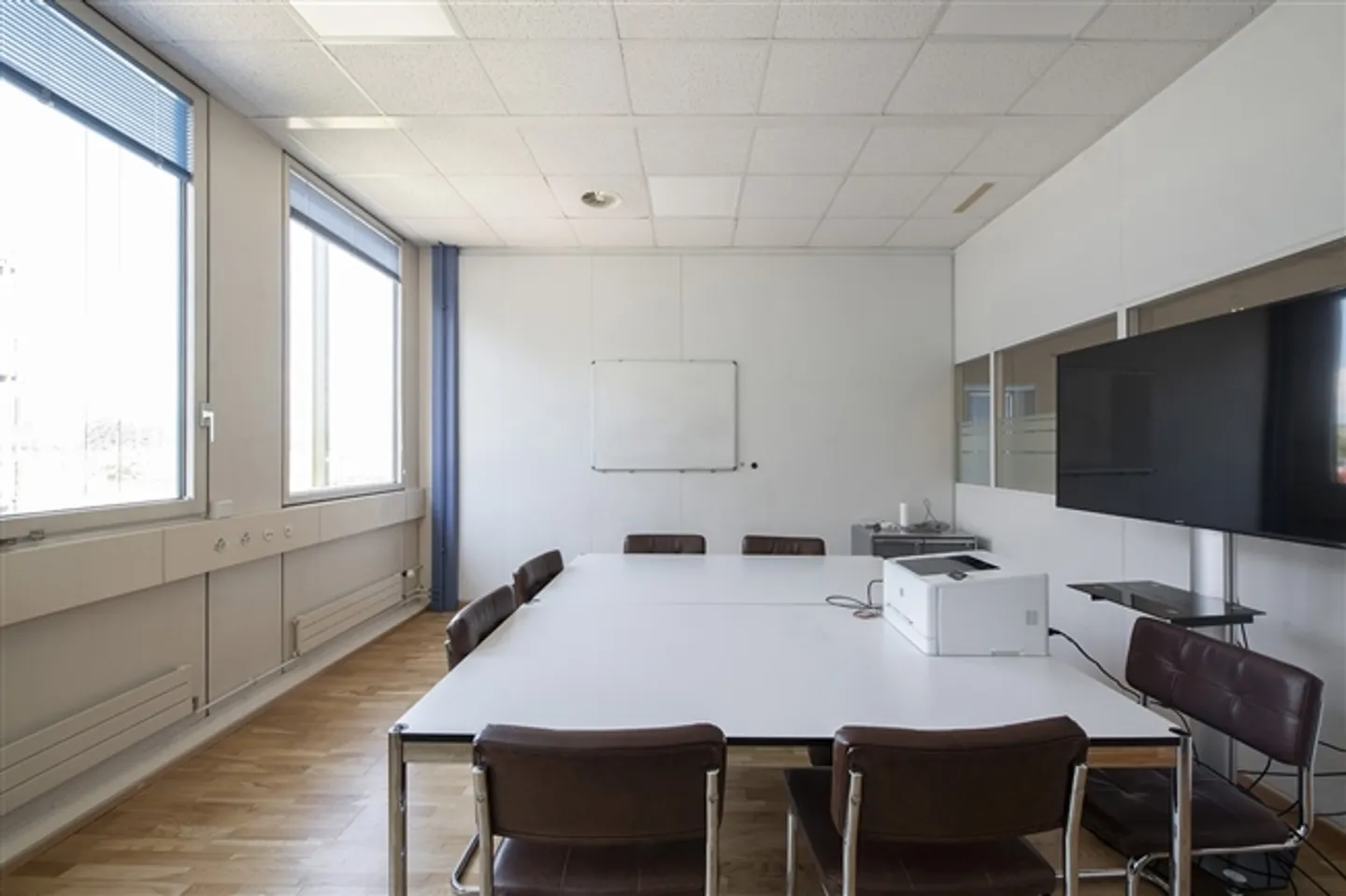 450m2 al 1° piano del CTN 12 a Plan-les-Ouates. Completamente ristrutturato. - Foto 3 di 7