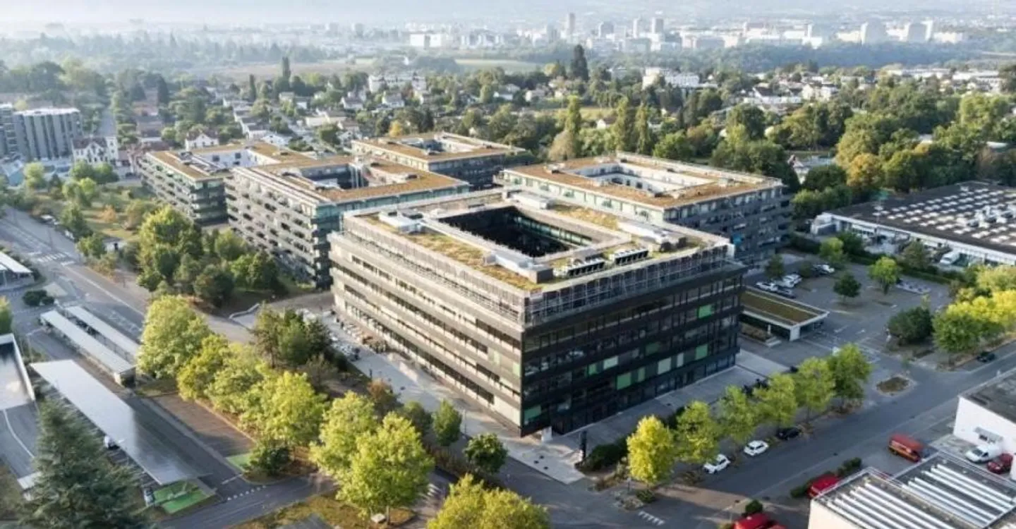 Spazio uffici di 350 m² con aree vetrate e cucina aperta - Foto 9 di 9