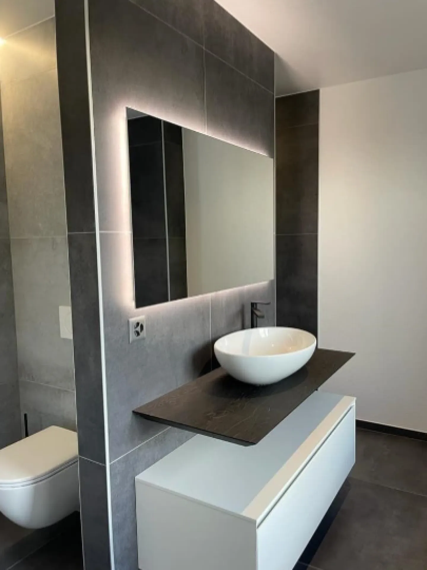 Loft Luminoso di 177m²: Vivi in un Contesto Storico con Vista Libera - Foto 4 di 6