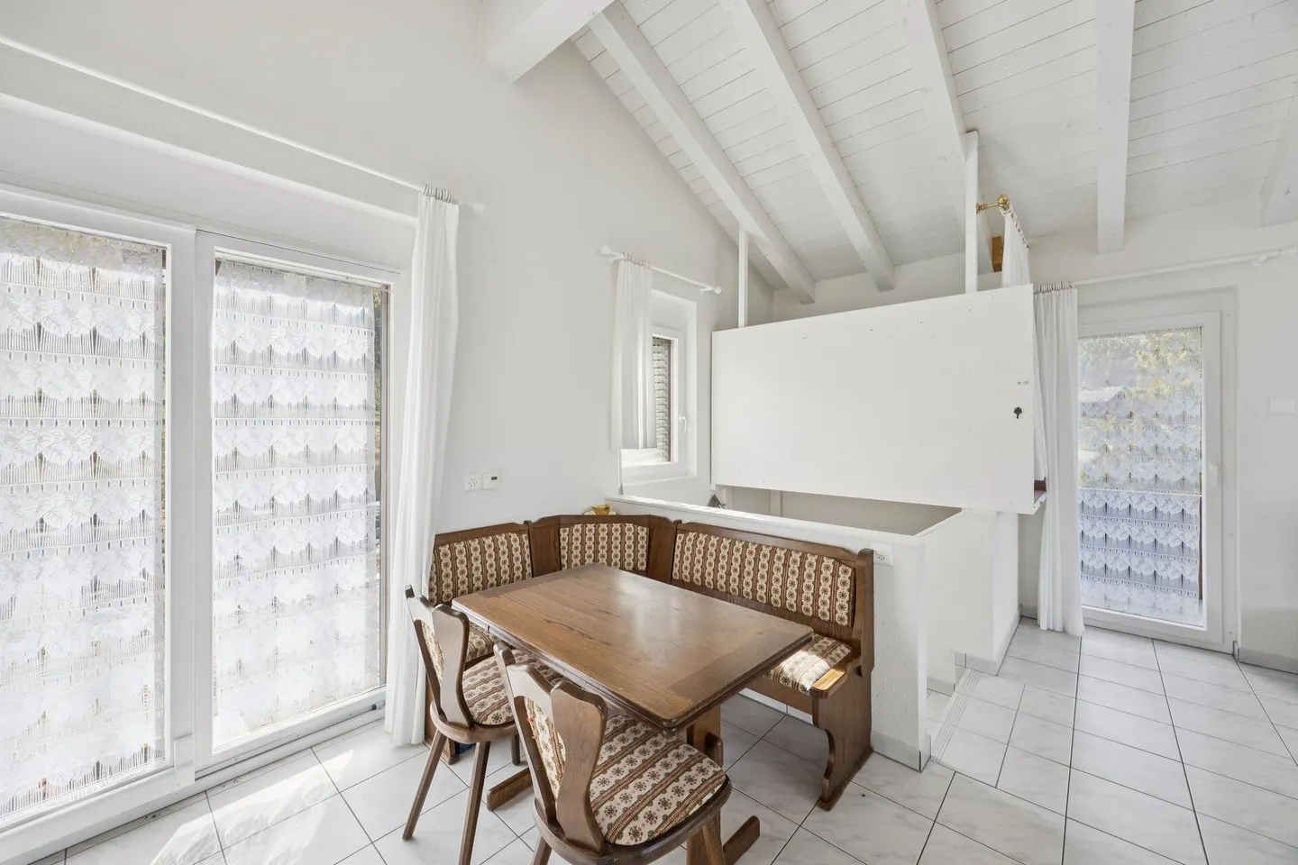 Chalet 3,5 stanze a Unterbäch - affascinante casa unifamiliare di tipo Tiny con molta privacy - Foto 6 di 17