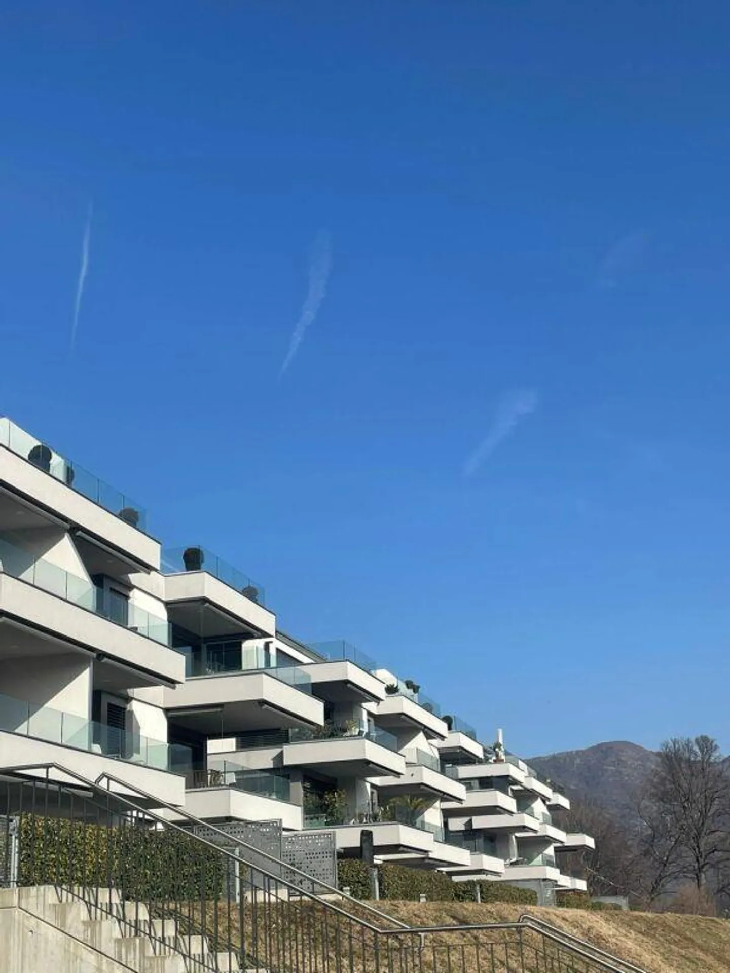 GRAVESANO · MODERNES PENTHOUSE MIT 76 m2 TERRASSE UND PRIVATEM POOL - Foto 11 von 11