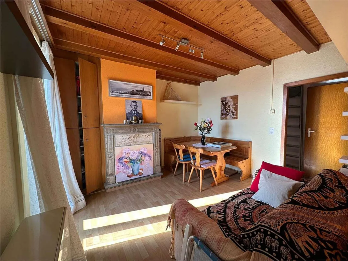 Independent House with Beautiful Lake View in the Heart of Aldesago - Photo 3 of 12