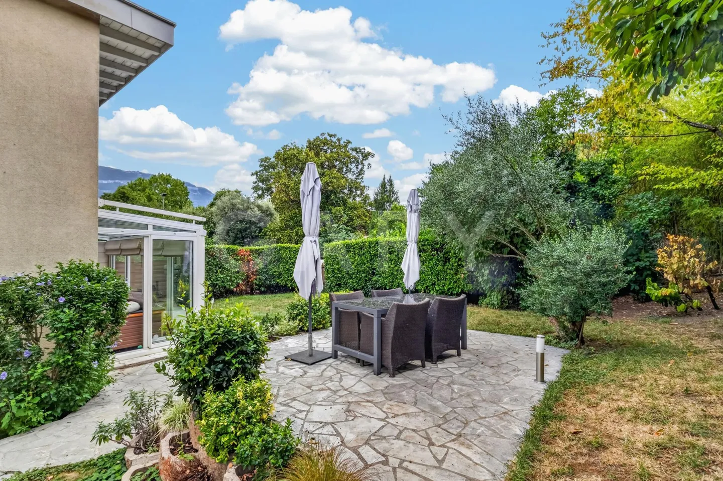 Charming Semi-Detached House - Photo 2 of 14