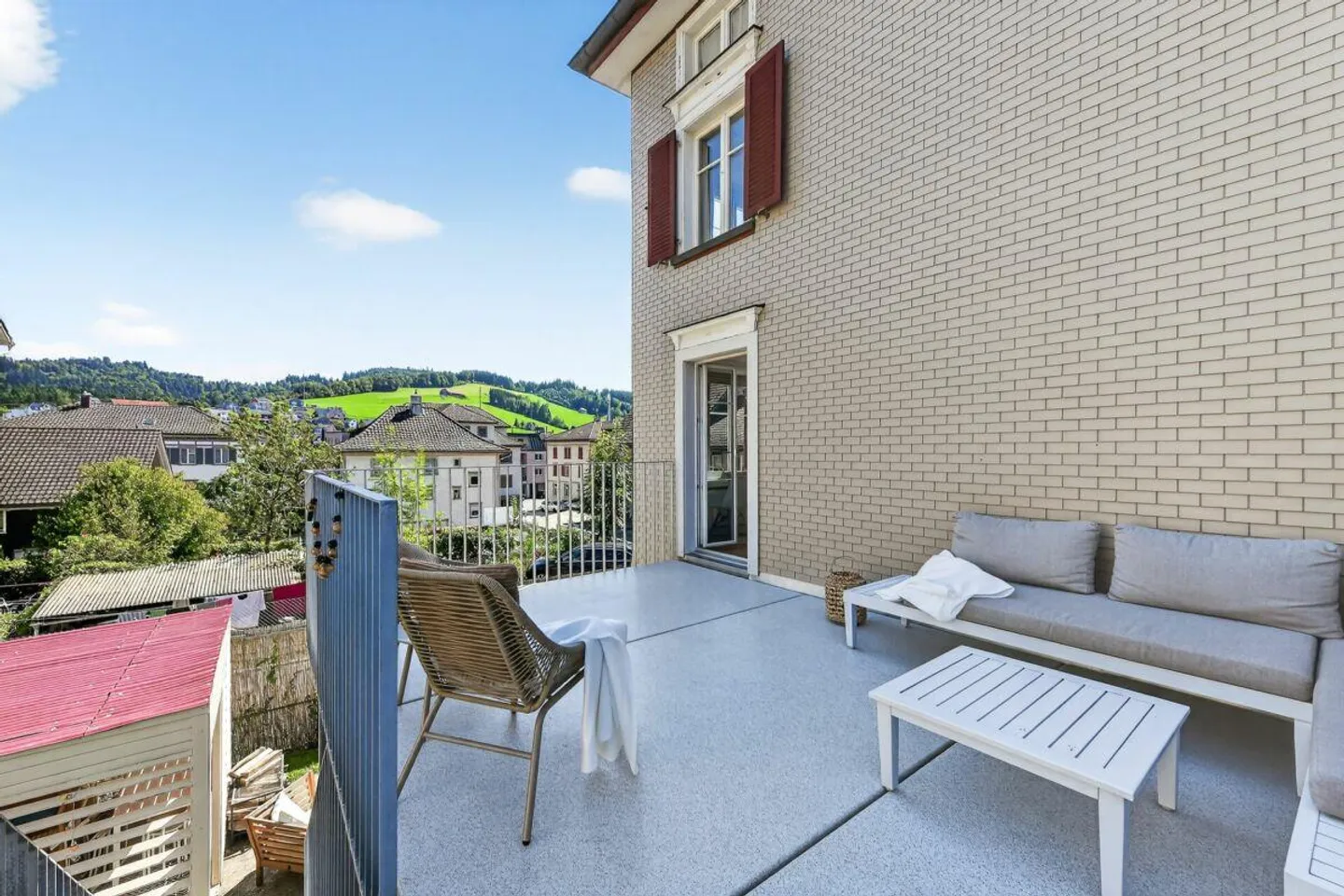 Historical charm meets modern comfort - Single-family house with a separate apartment - Photo 15 of 30