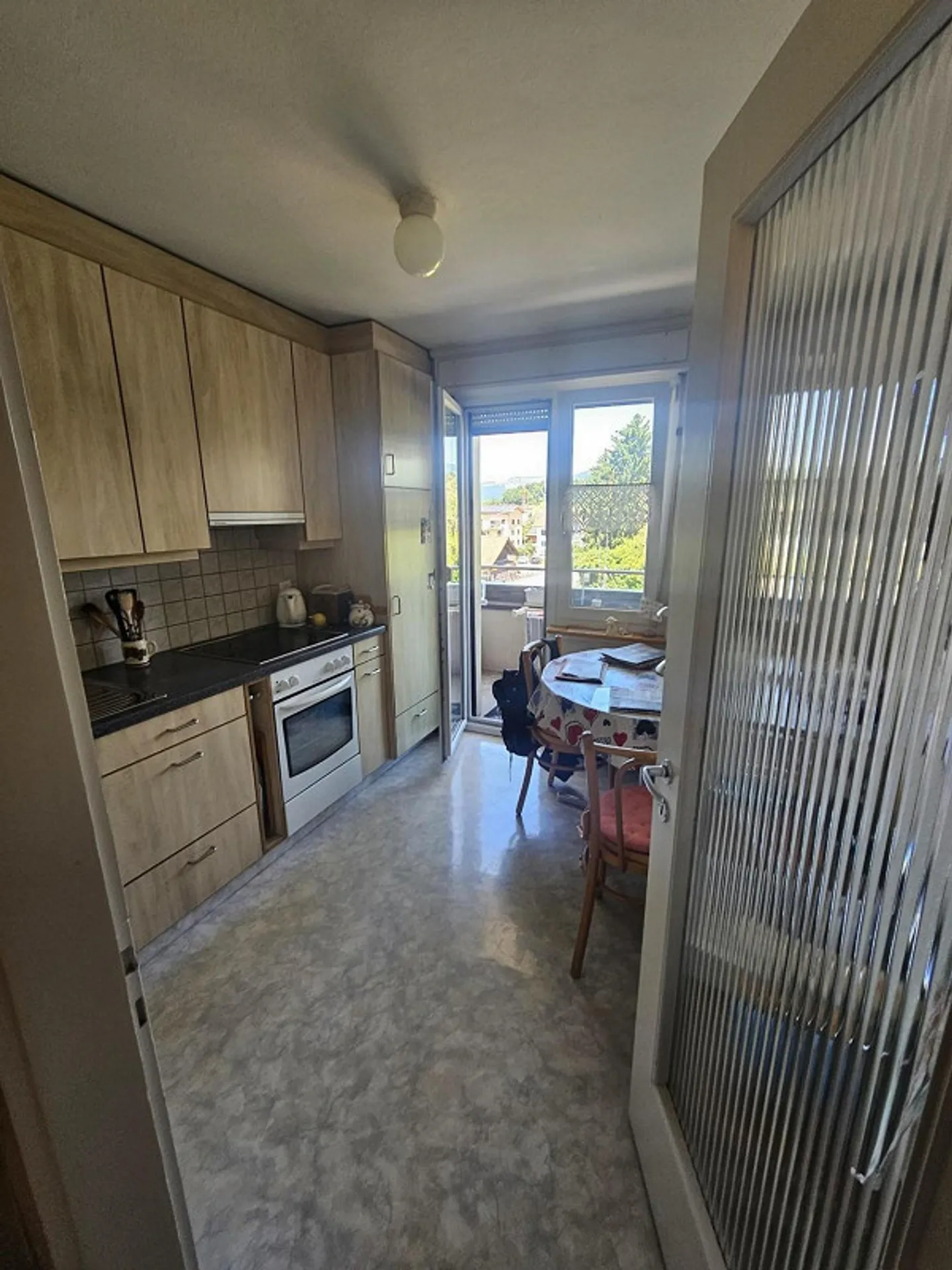 Geräumige Wohnung mit Balkon - Foto 5 von 6