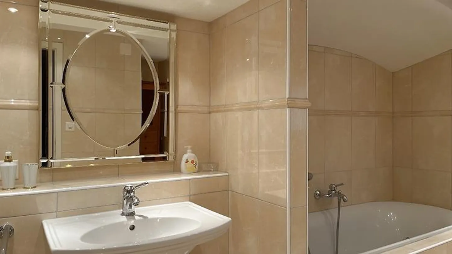 CASA DI 5½ LOCALI A UNTERENGSTRINGEN (ZH), ARREDATA, TEMPORANEA - Foto 8 di 10