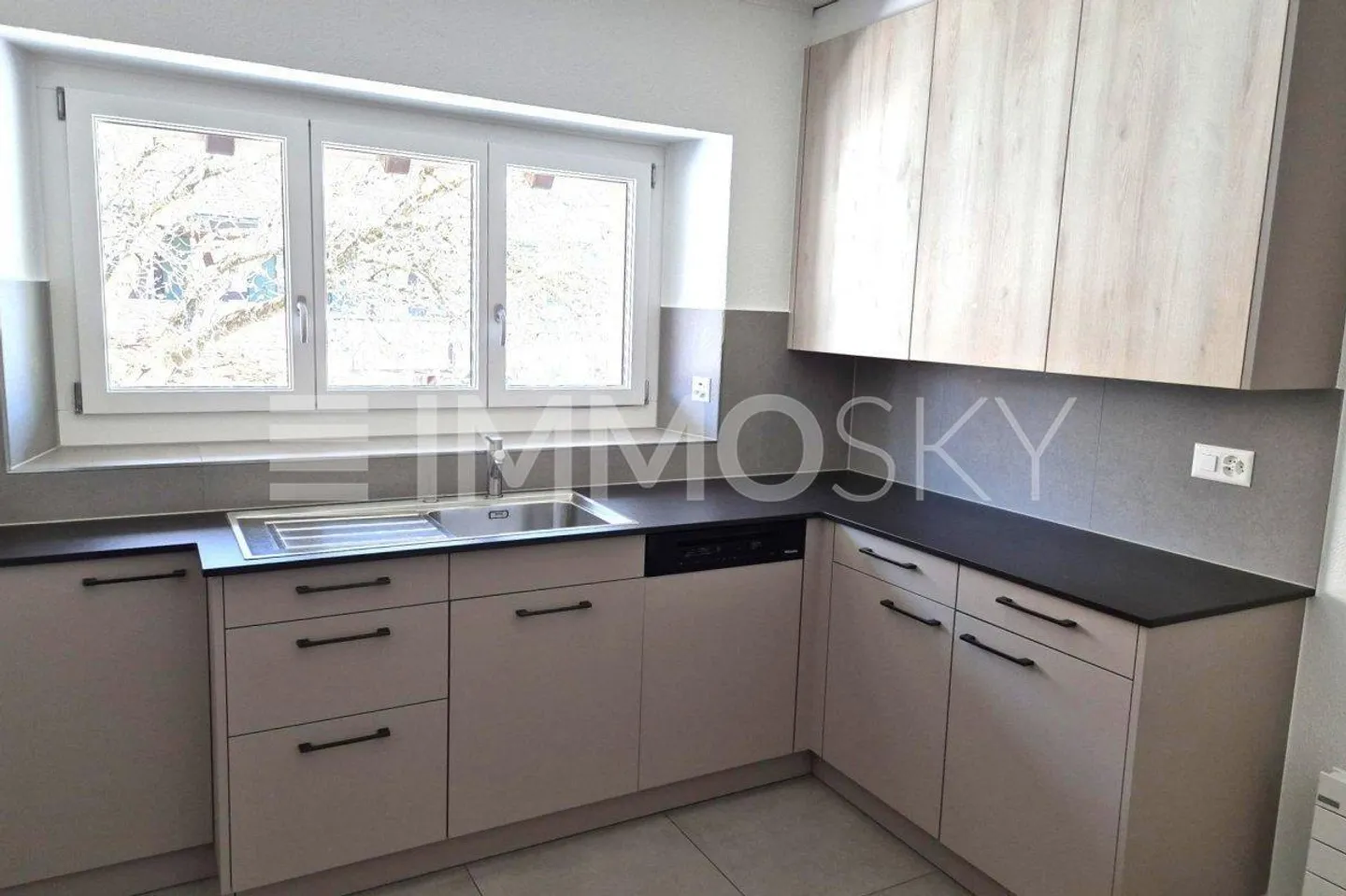 Geräumige Wohnung im Grünen - Foto 2 von 5