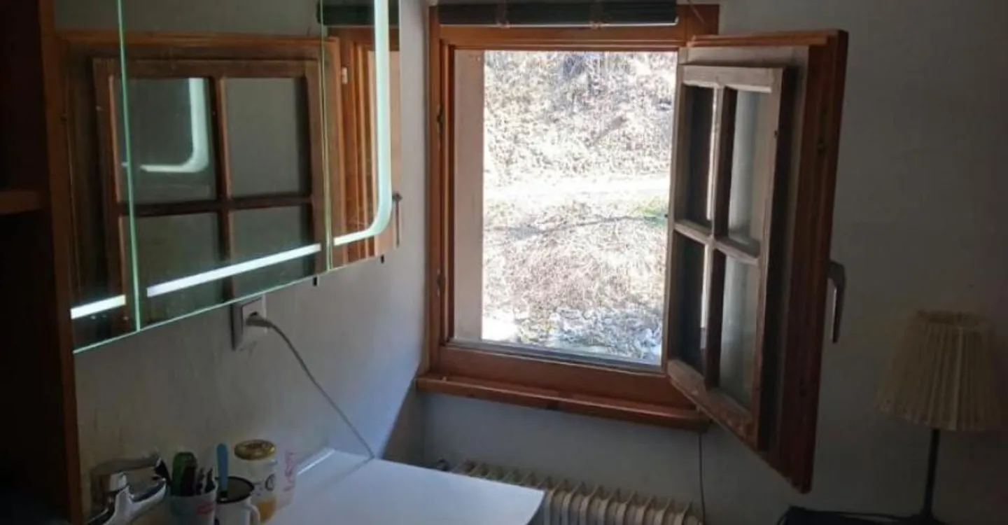 Chambre Fonctionnelle sous les Combles - Photo 3 sur 6