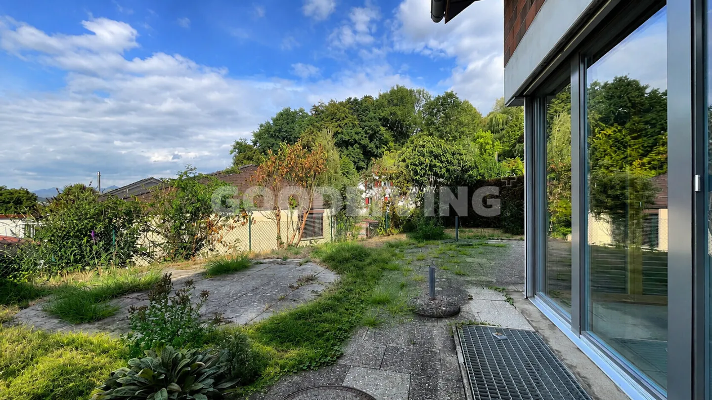 Ein Zuhause mit Garten, Charakter und neuem Wohnkomfort - Foto 1 di 7