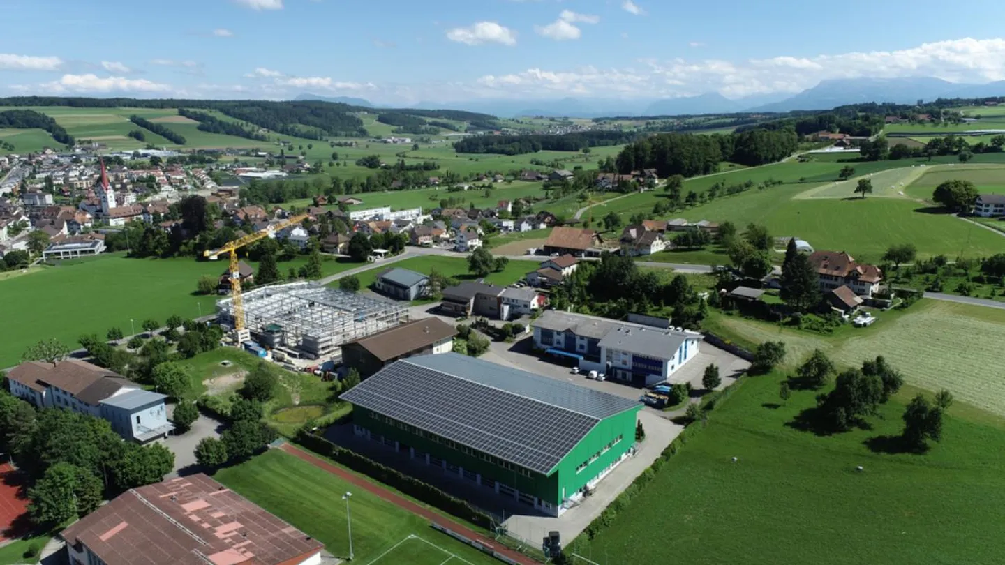 Grosszügige Gewerbefläche zu vermieten - Foto 2 von 6