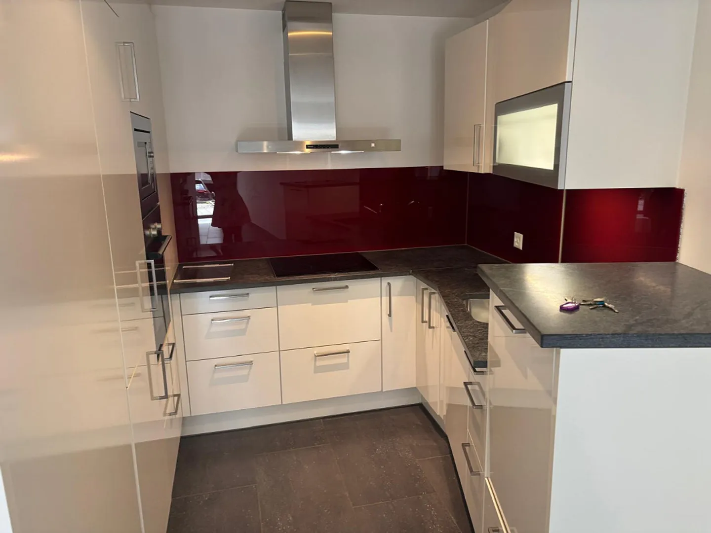 Appartamento 3.5 locali con area salotto e ascensore a Domat/Ems - disponibile immediatamente - Foto 4 di 17