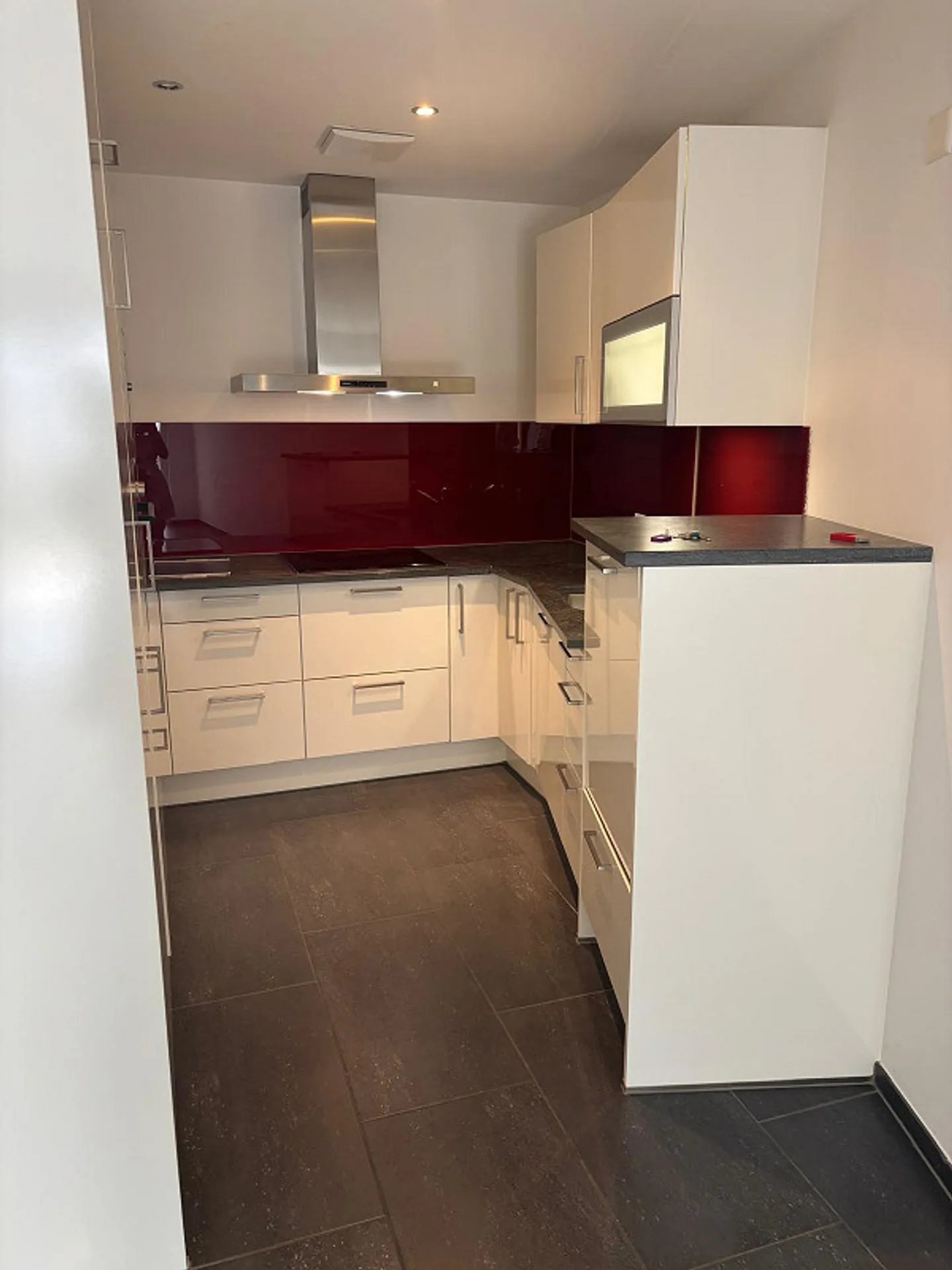 Appartamento 3.5 locali con area salotto e ascensore a Domat/Ems - disponibile immediatamente - Foto 5 di 17