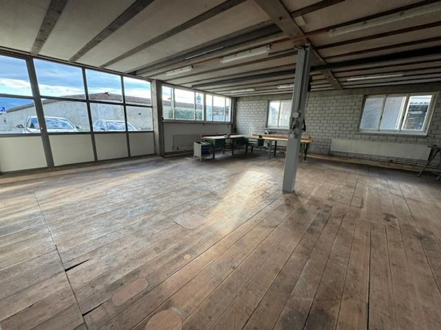 Espace commercial/de stockage Eschenbach - Photo 2 sur 3