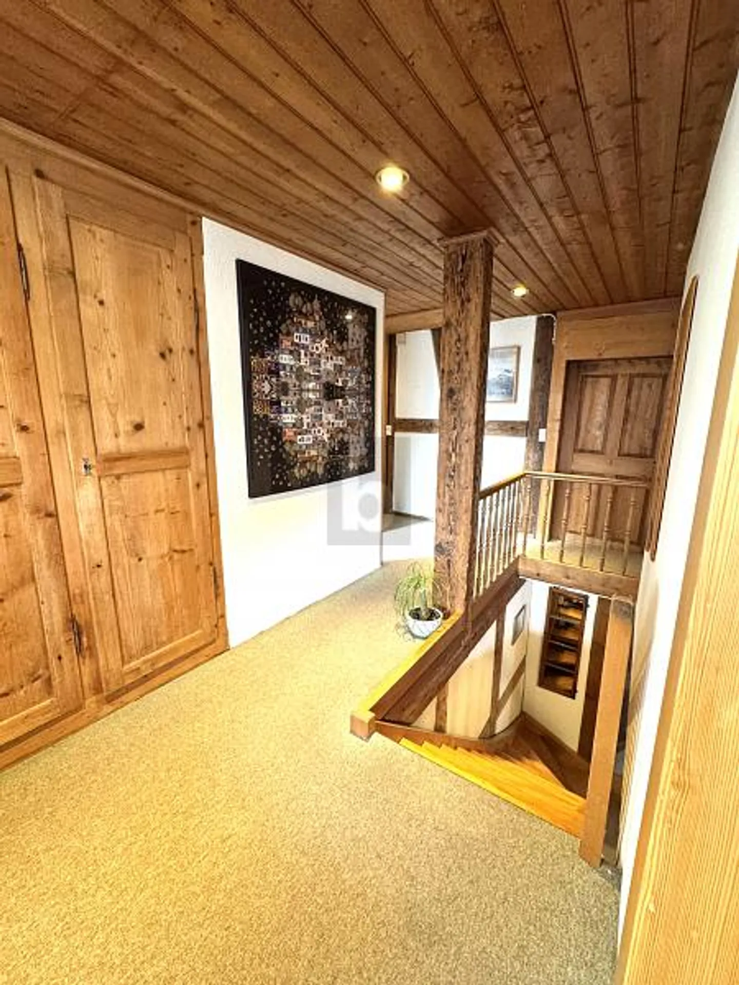 CENTRAL, CHARMING, QUIET - Photo 4 of 5