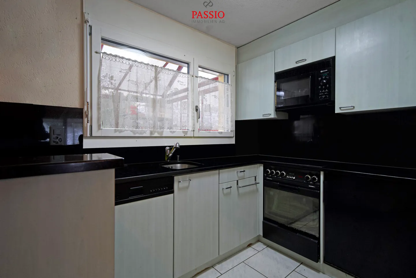 Family-friendly 5.5-room terraced house in a quiet top location - Photo 7 of 19