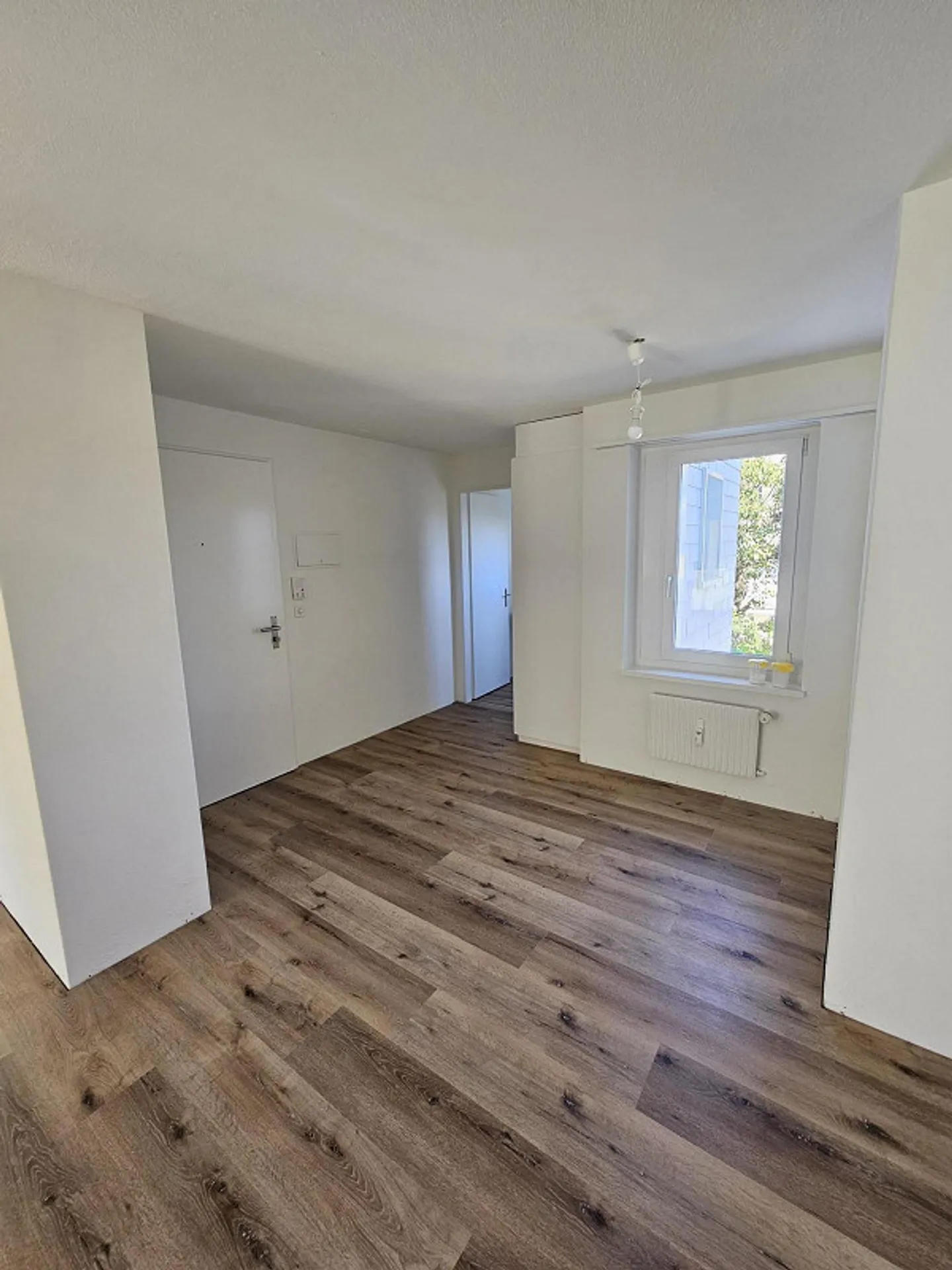 Renovierte Wohnung mit Balkon - Foto 4 von 12