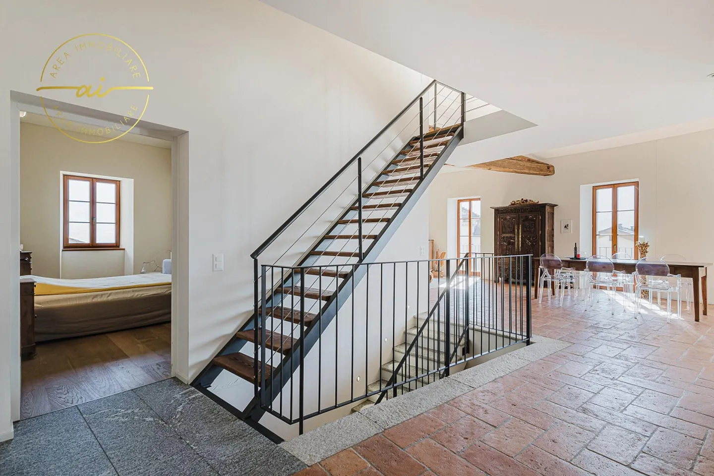 Bâtiment prestigieux avec trois unités résidentielles indépendantes au cœur de Vico Morcote - Photo 8 sur 13