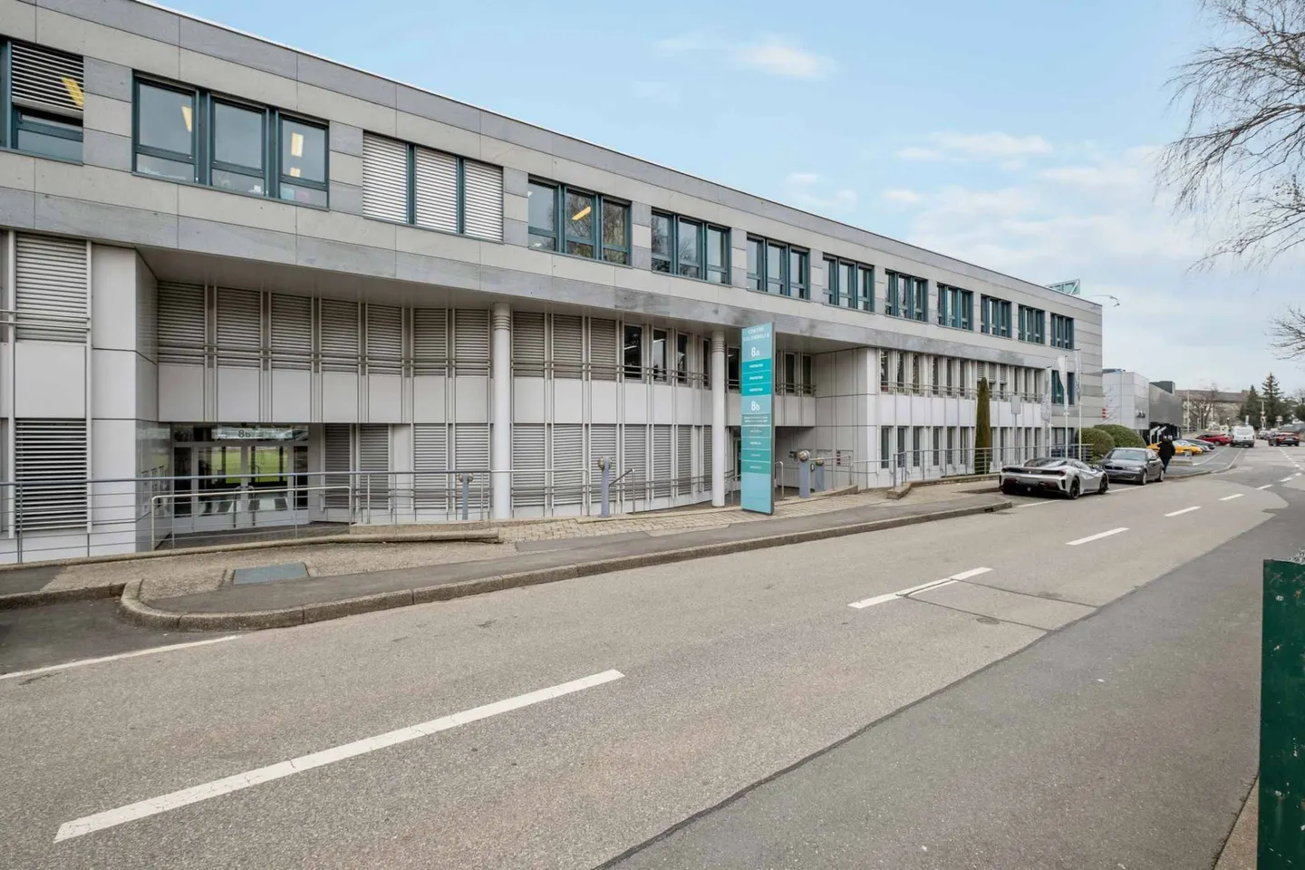 Büro Nahe dem Nationsplatz - Foto 1 von 8