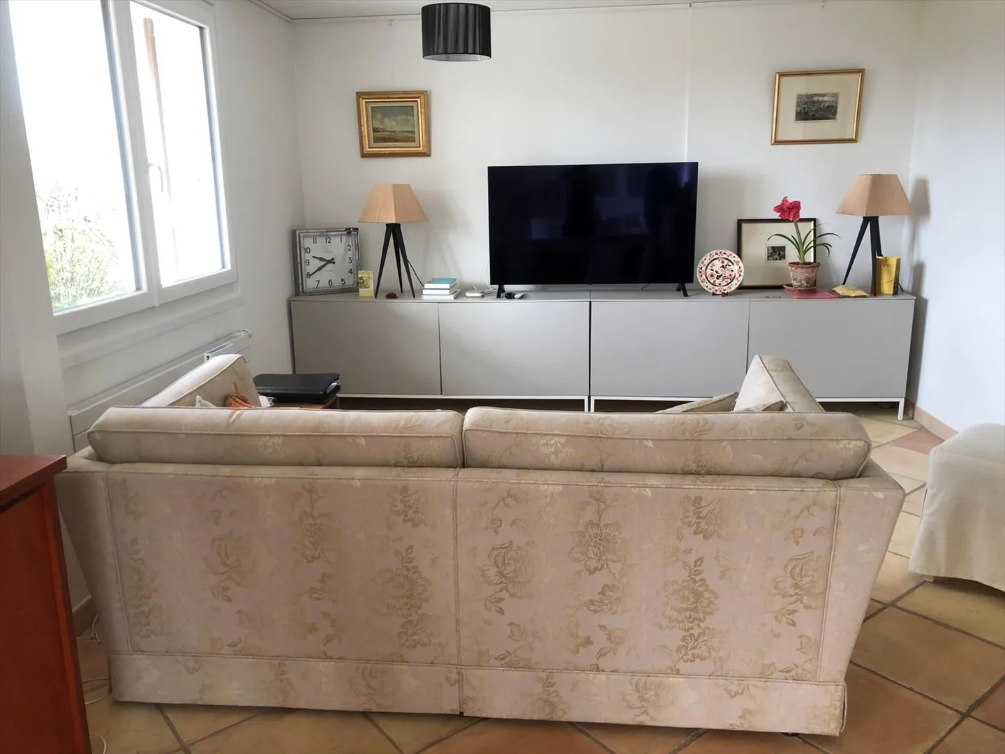 Einzelvilla mit 5 Zimmern und schönem Seeblick und großem Garten - Foto 5 von 13